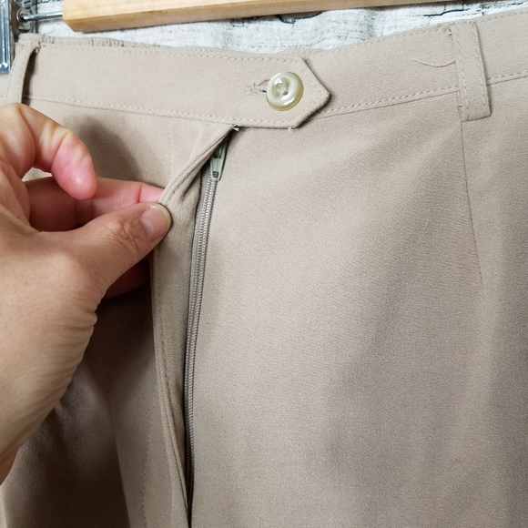 sag harbor Stretch Average Lenght Color Khaki Size 14.Waist approx: 15.5 inche - Picture 4 of 9